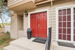 Photo #1: OC25040624 Listing