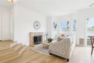 Photo #5: OC25040624 Listing