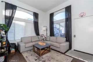 Photo #1: OC25041228 Listing