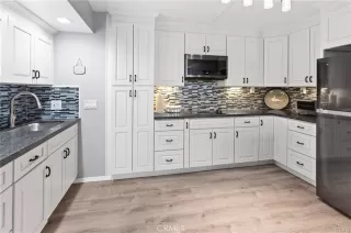 Photo #5: OC25041505 Listing