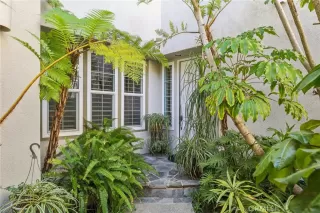 Photo #5: OC25041614 Listing