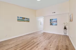 Photo #5: OC25042243 Listing 