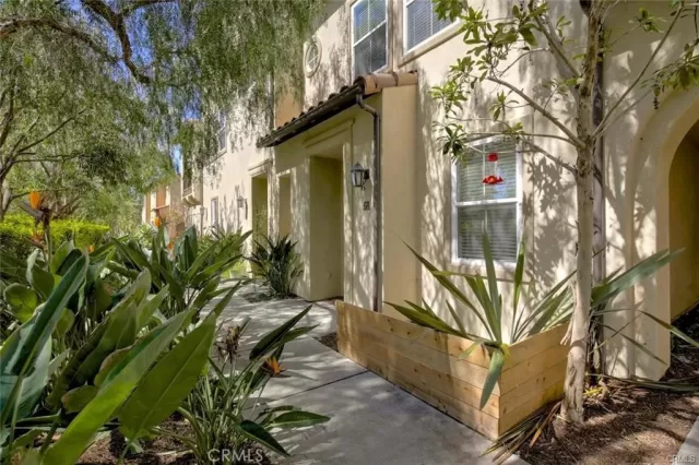 MLS: OC25042429 Condo For Sale