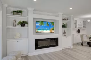 Photo #6: OC25042564 Listing