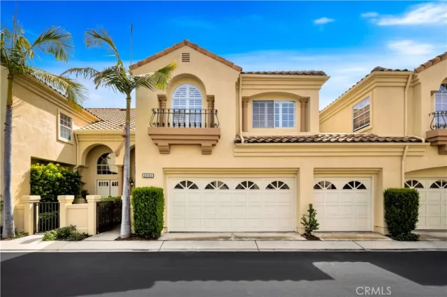 MLS: OC25042906 Condo For Sale