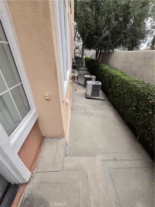 Photo #3: OC25044585 Listing 