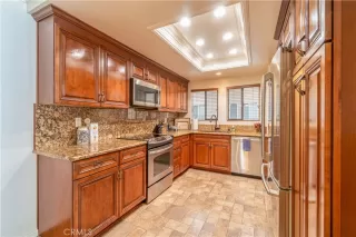 Photo #2: OC25045852 Listing