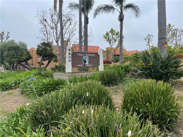 MLS: OC25046384 Condo For Sale