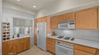 Photo #5: OC25046782 Listing