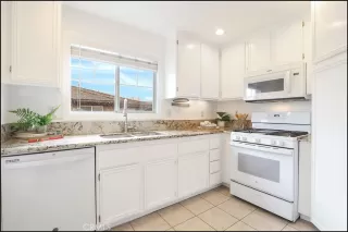 Photo #4: OC25047333 Listing 