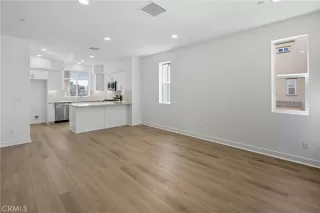 Photo #4: OC25047760 Listing 