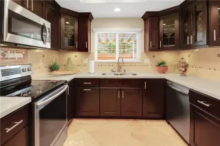 Photo #4: OC25048758 Listing