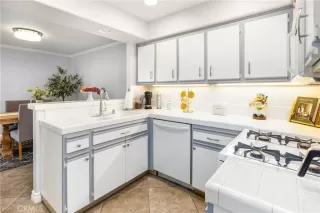 Photo #3: OC25049076 Listing 