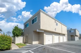 Photo #6: OC25049145 Listing 