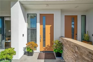 Photo #2: OC25049378 Listing 