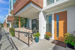 Photo #3: OC25049378 Listing 