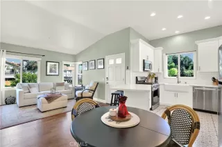 Photo #4: OC25049465 Listing 