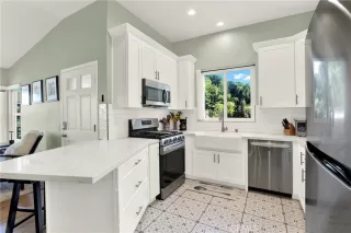 Photo #5: OC25049465 Listing 