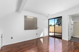 Photo #6: OC25049553 Listing