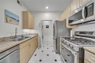 Photo #5: OC25049561 Listing 