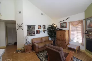 Photo #6: OC25050118 Listing 