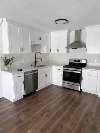 Photo #4: OC25050511 Listing