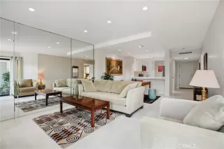 Photo #2: OC25050718 Listing 