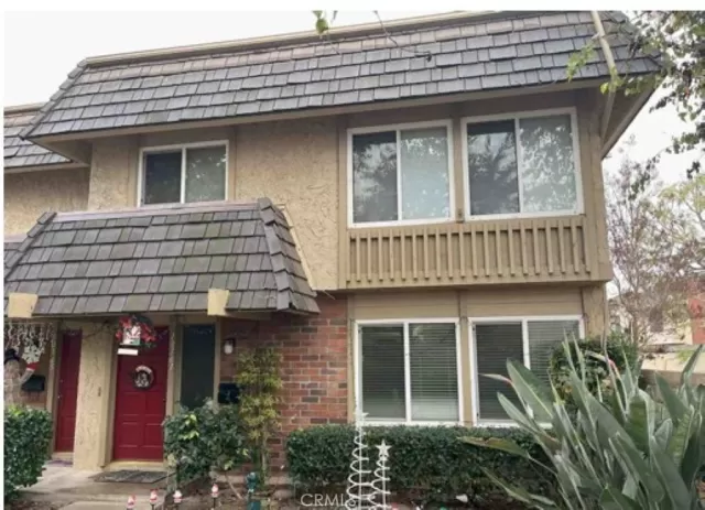 MLS: OC25051255 Condo For Sale