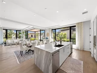 Photo #5: OC25051778 Listing 