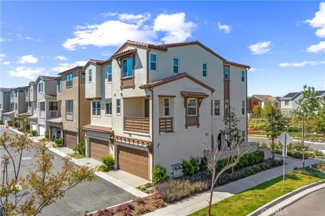 MLS: OC25052392 Condo For Sale