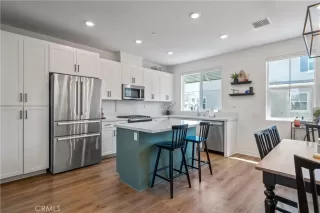 Photo #5: OC25052392 Listing 