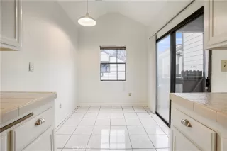 Photo #5: OC25052950 Listing 