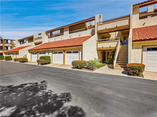 MLS: OC25053393 Condo For Sale