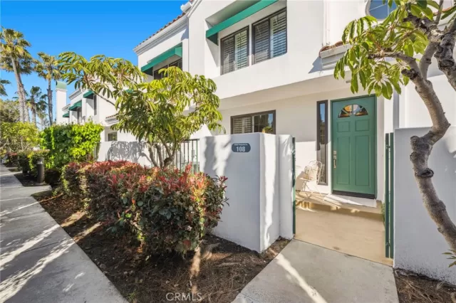 MLS: OC25053729 Condo For Sale