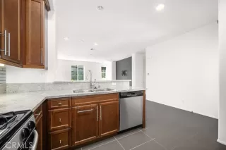 Photo #3: OC25054036 Listing 