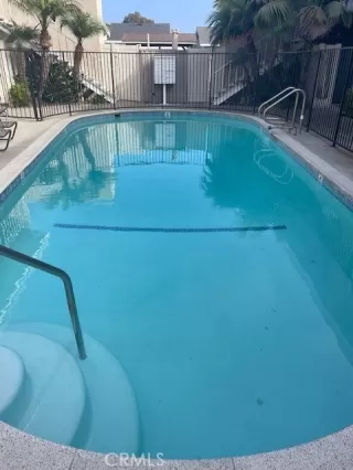 Photo #3: OC25054437 Listing 