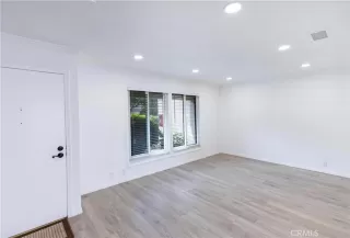 Photo #3: OC25054461 Listing