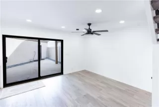 Photo #6: OC25054461 Listing