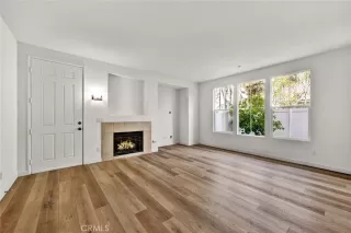 Photo #3: OC25054573 Listing 