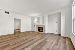 Photo #4: OC25054573 Listing 