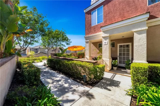 MLS: OC25054592 Condo For Sale