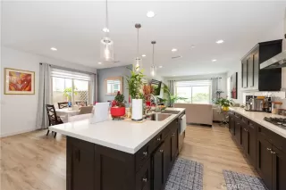 Photo #3: OC25054975 Listing