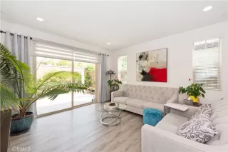 Photo #4: OC25054975 Listing