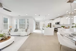 Photo #4: OC25055481 Listing