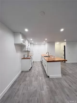 Photo #4: OC25055498 Listing