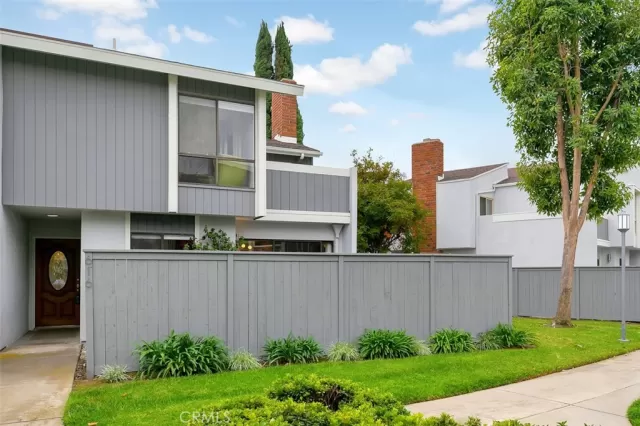 MLS: OC25055959 Condo For Sale