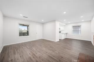 Photo #4: OC25057468 Listing 