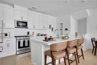 Photo #3: OC25057528 Listing 