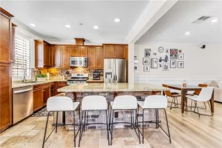 Photo #6: OC25057832 Listing