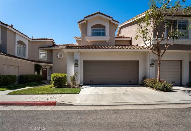 MLS: OC25058074 Condo For Sale